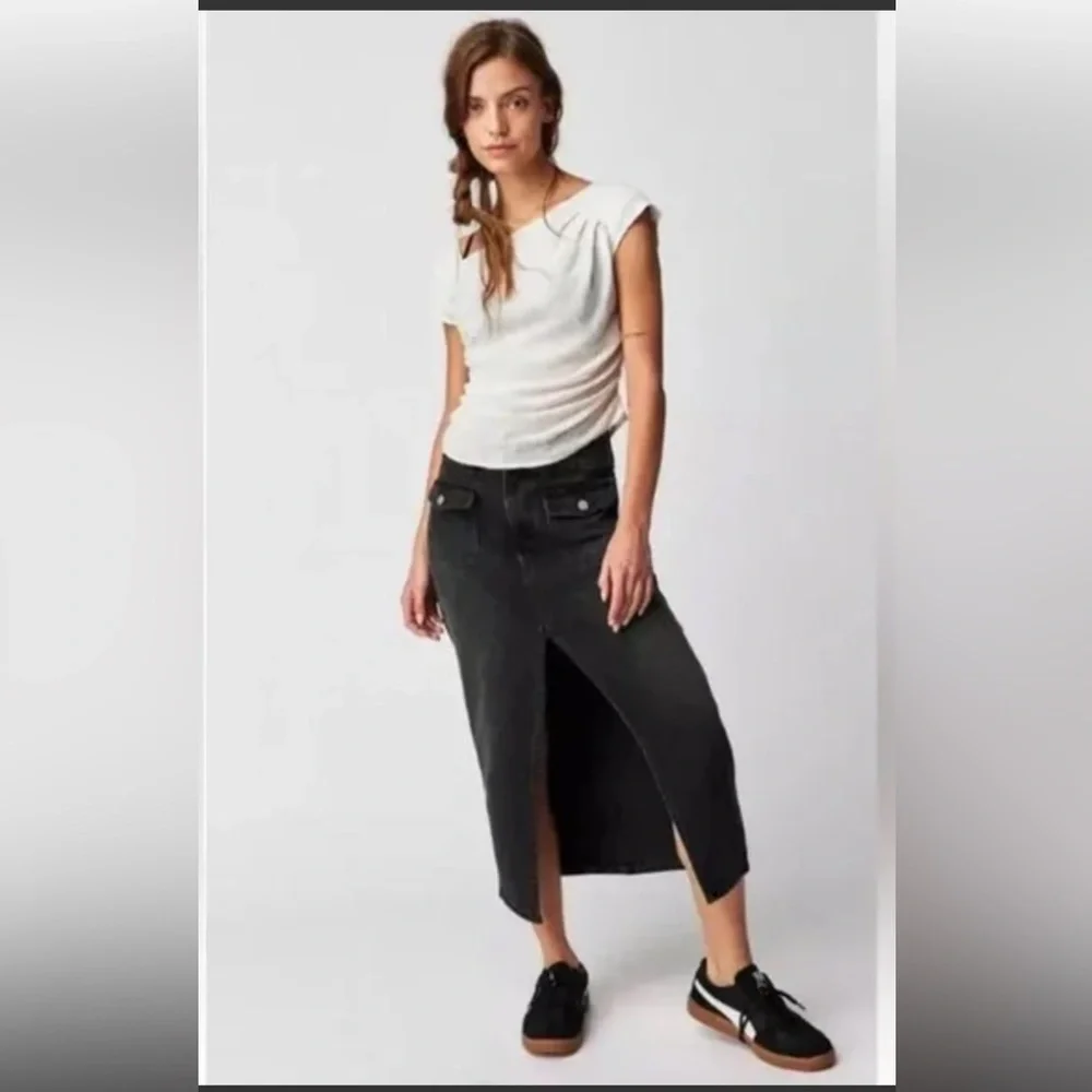 We the Free NEW WITHOUT TAGS Madison Midi Jean Skirt 27 boho minimalist‎ layered